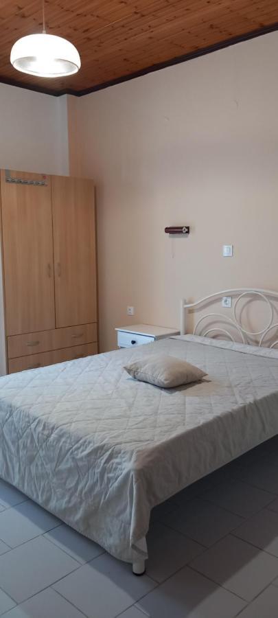 Nikis Apartments 阿齐欧斯·贡多斯 外观 照片