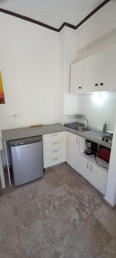 Nikis Apartments 阿齐欧斯·贡多斯 外观 照片